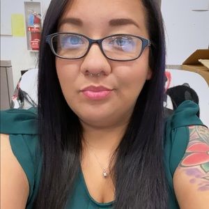 Meet your Posher, Ivette